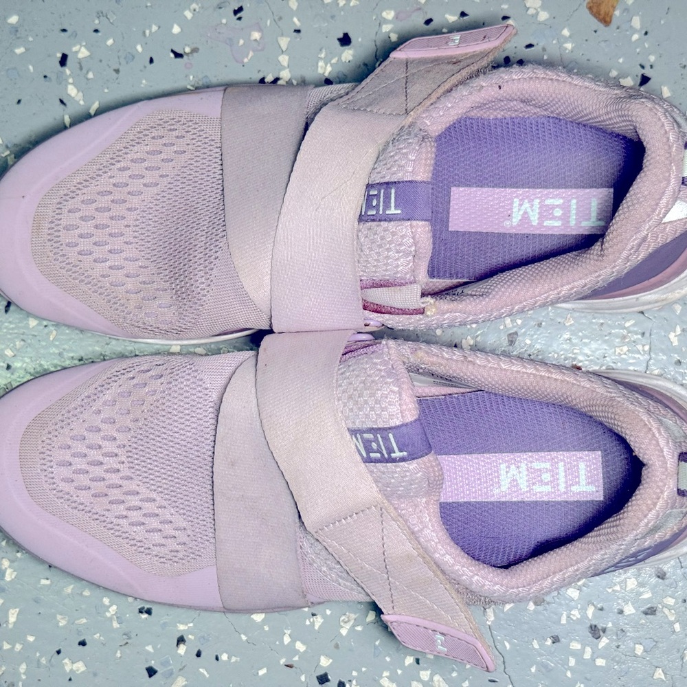 Tiem Spin shoes. Clips included ($15 value) size 8.5.